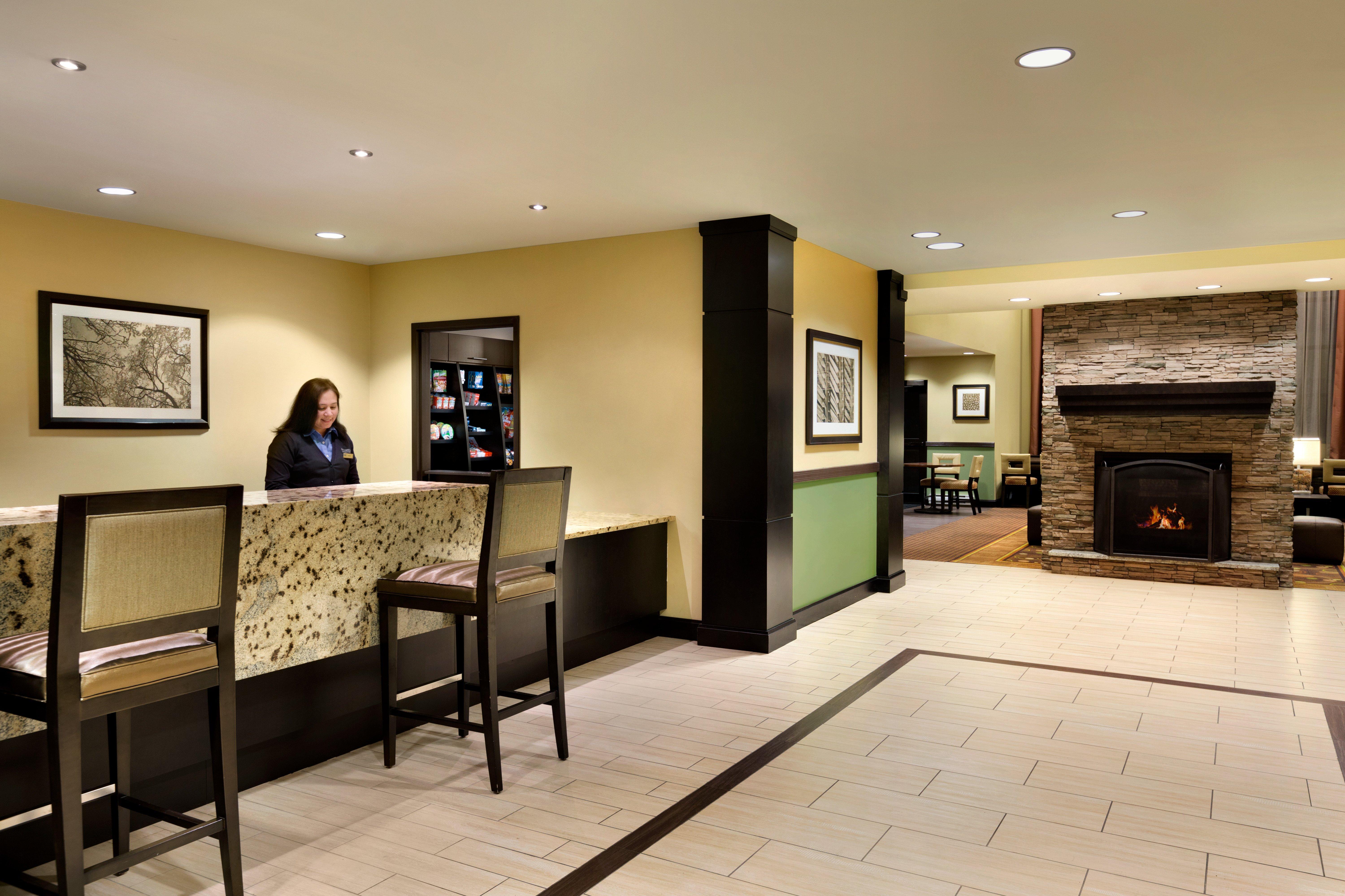 Staybridge Suites West Edmonton, An Ihg Hotel Eksteriør billede